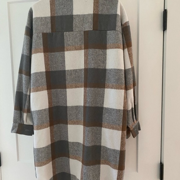 Plaid Shacket Xl - Picture 2 of 2